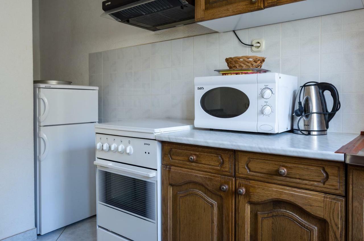 Apartmani Marko Макарска Екстериор снимка